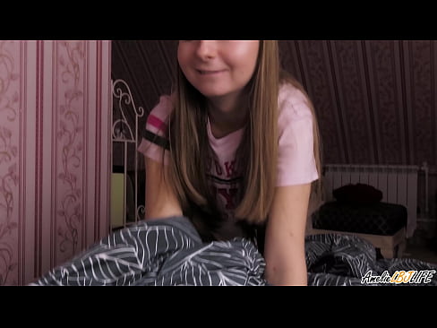 ❤️ Bidh Blondie a’ tarraing a BFF gu domhainn agus a’ faighinn cum na beul ❤❌  Pornografach  leinn gd.xxxnd.ru ❌